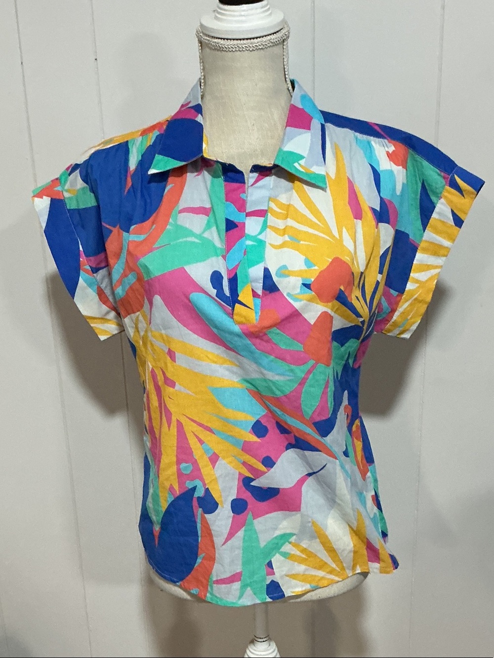 THML Vibrant Tropical Print Short Sleeve Button-Down Top